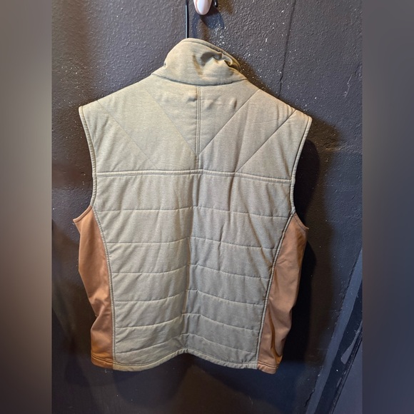 Columbia Men's Olive and Tan Quilted Vest - Picture 4 of 4